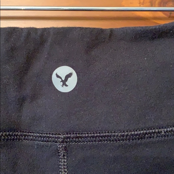 American Eagle Compression Shorts in Black - Picture 3 of 5